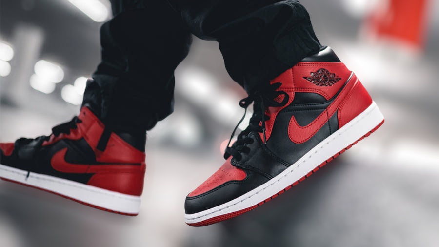 air jordan 1 mid banned 2020