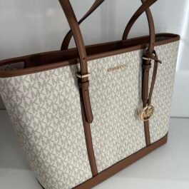 Sac À Main Michael Kors Jet Set Travel Vanilla