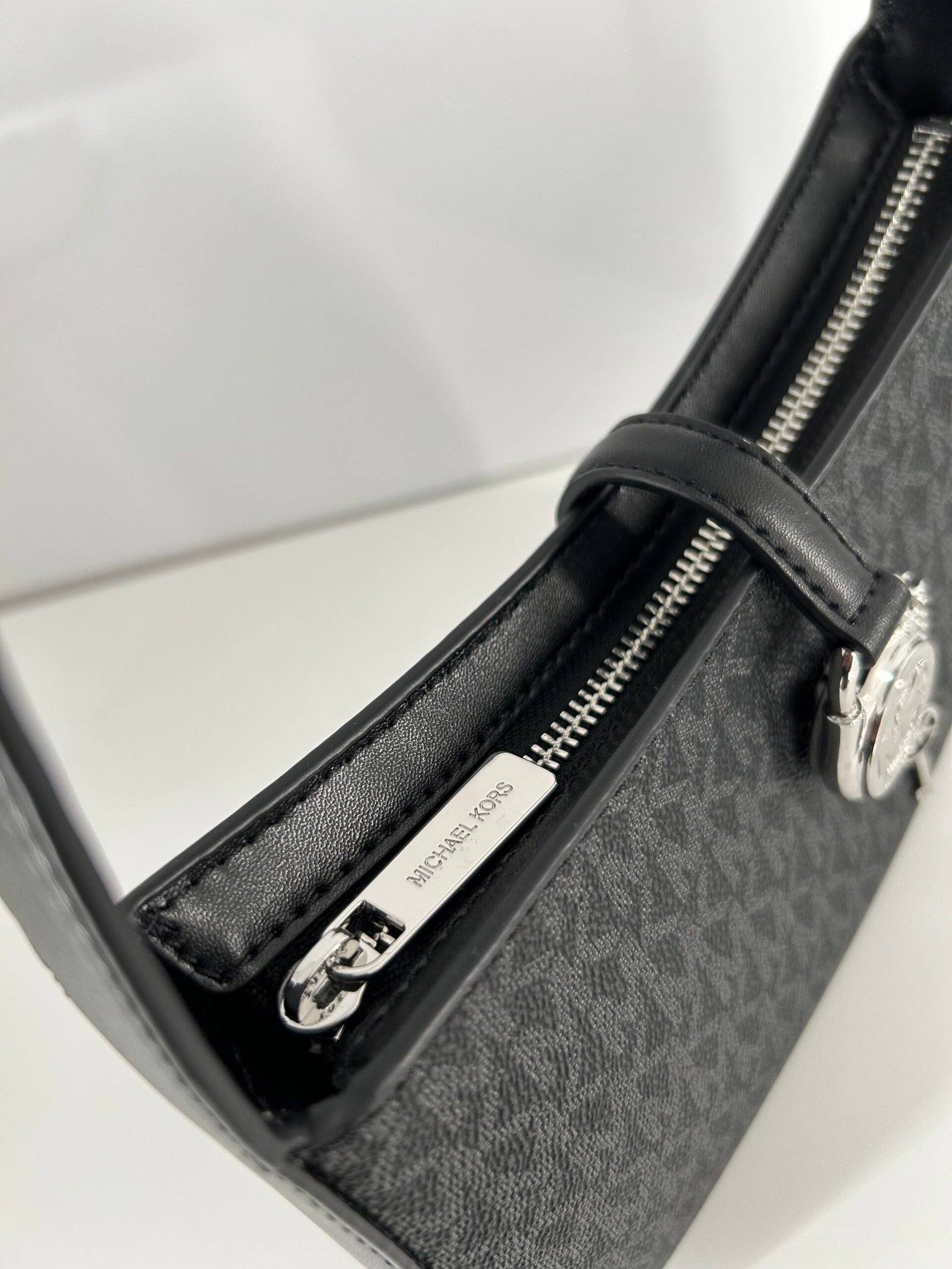 Sac À Bandoulière Michael Kors Lyra Mono Black – Image 3