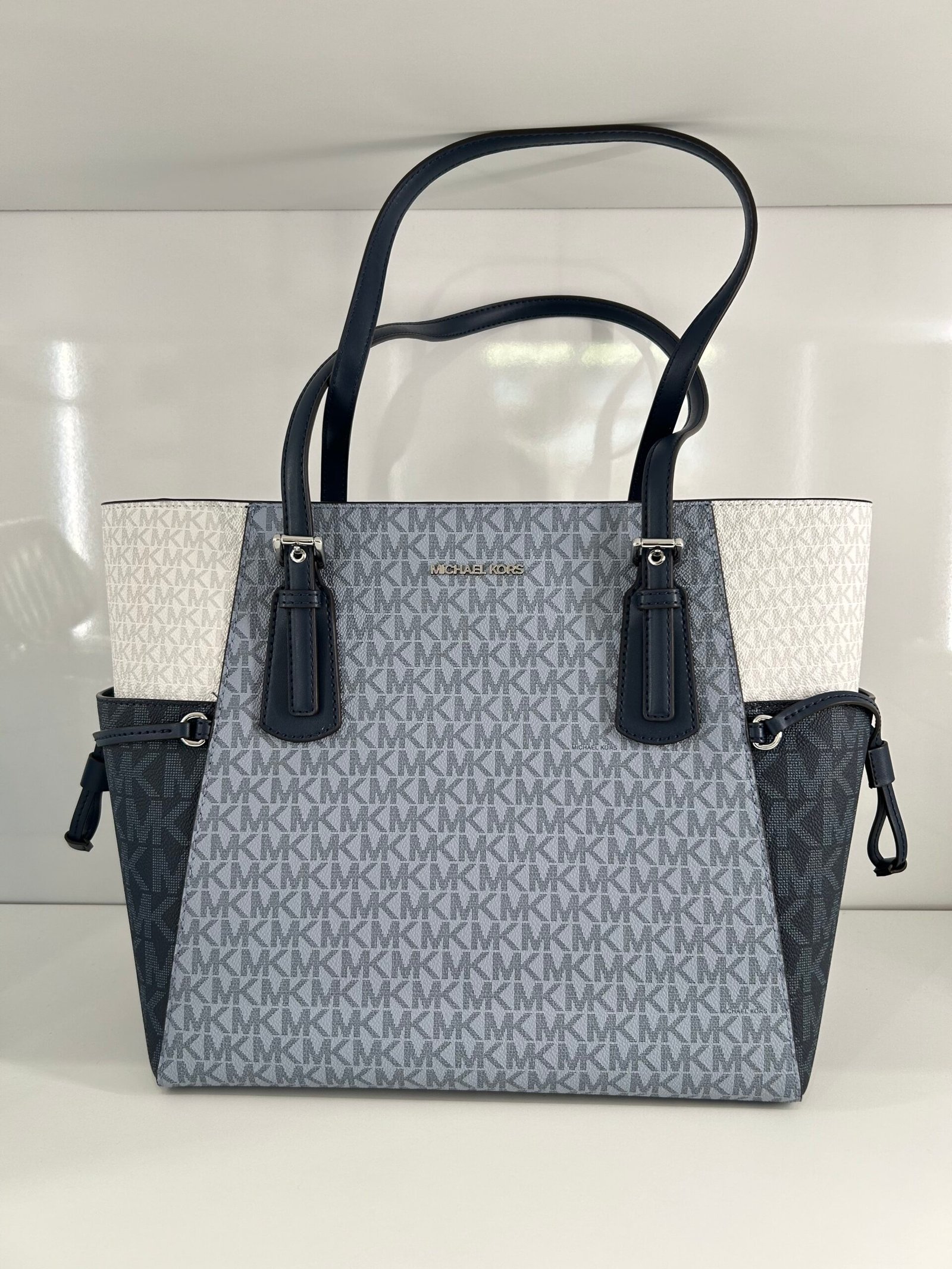 Sac À Main Michael Kors Voyager Tote Bleu