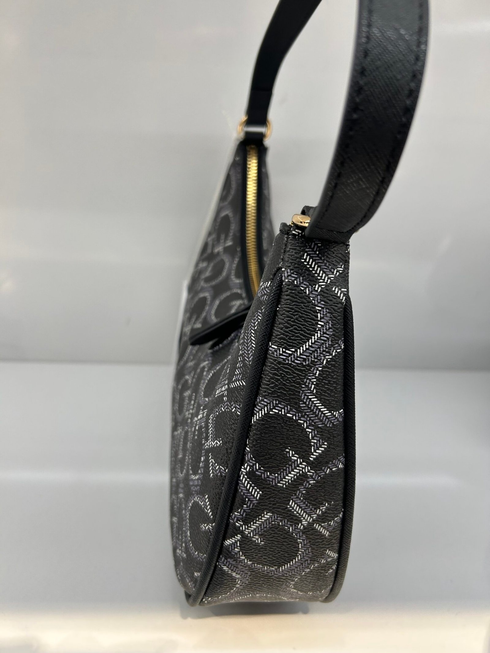 Sac À Main Guess Top Lune Noir – Image 3