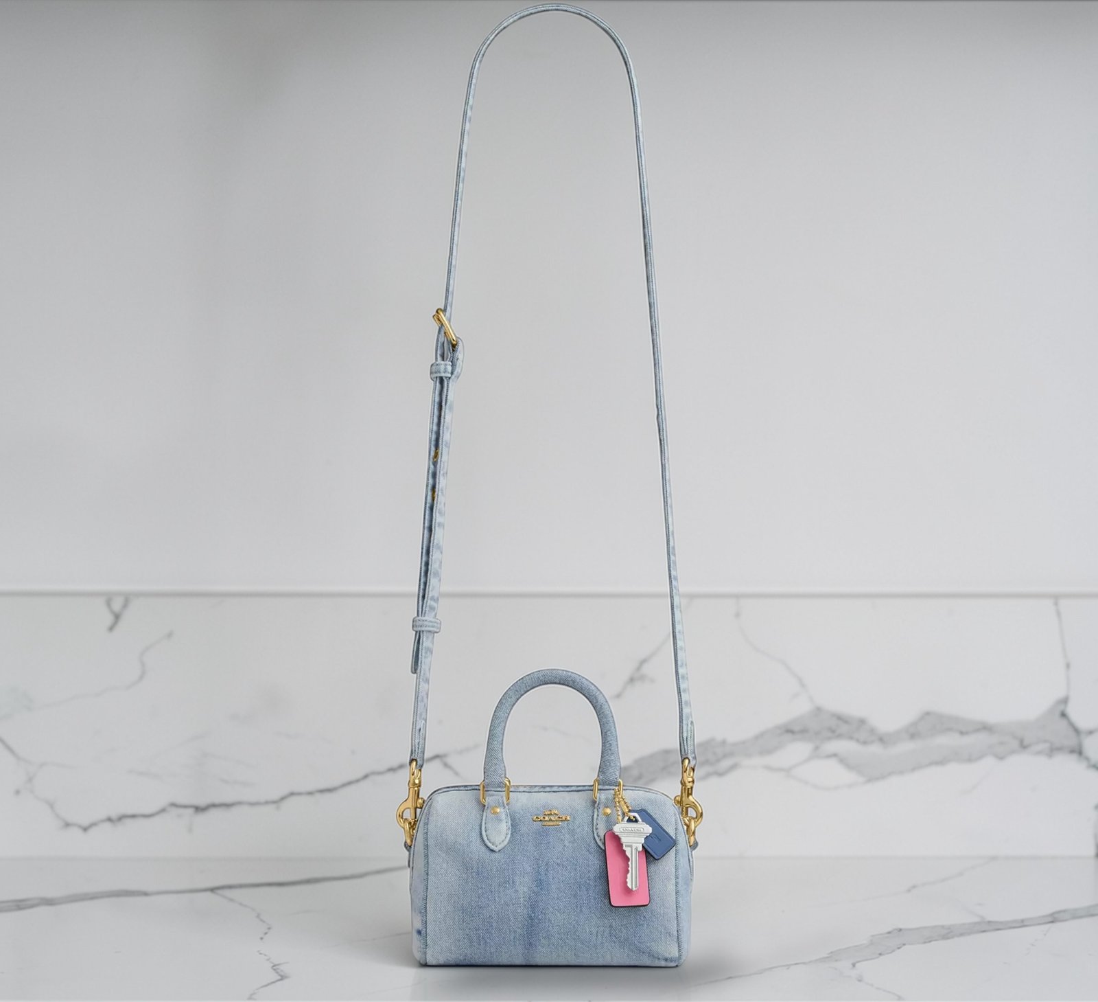 Sac À Bandoulière Coach Mini Rowan En Denim S – Image 2
