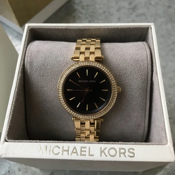 Montre Michael Kors pour Femme Doré Fond Noir – Image 2