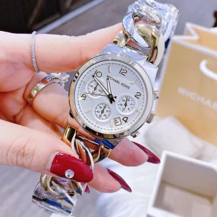 Montre Michael Kors Femme Argenté en Acier Inoxydable avec Chronomètre – Image 3