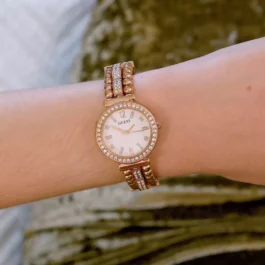 Montre Guess Gala pour Femme Rosé orné de strass