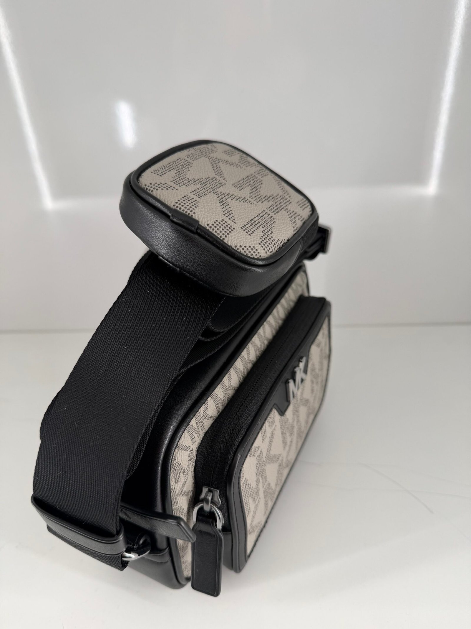 Sacoche À Bandoulière Michael Kors Cooper Homme Beige – Image 3