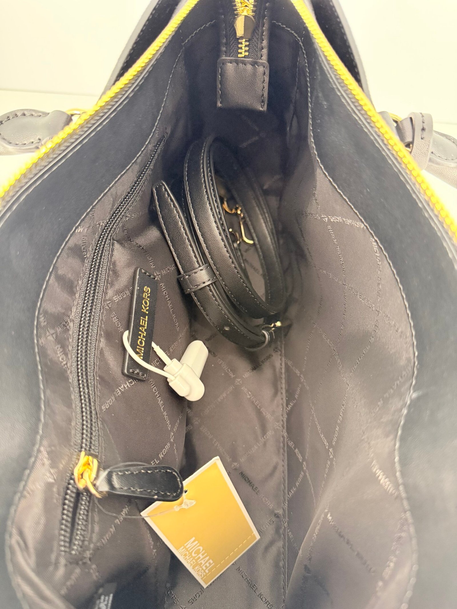 Sac à Bandoulière Michael Kors Arden Black M – Image 5