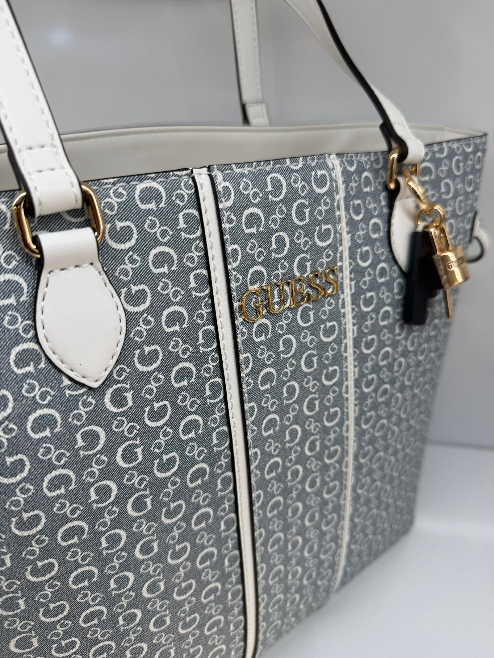 Sac À Cabas Guess Ailie Tote XL – Image 5
