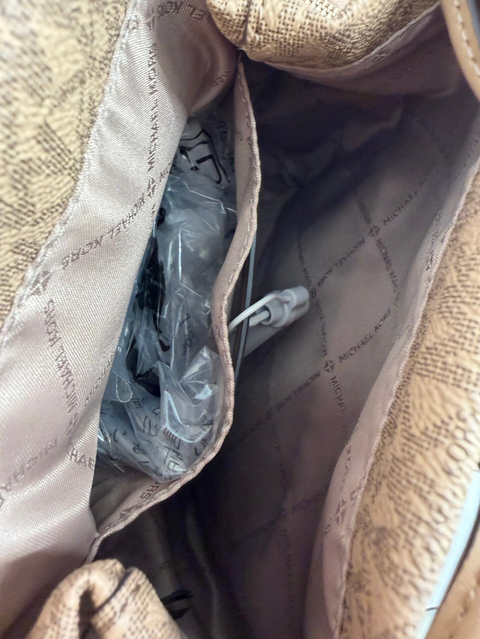 Sac à Dos Michael Kors Merrit Gold M – Image 7