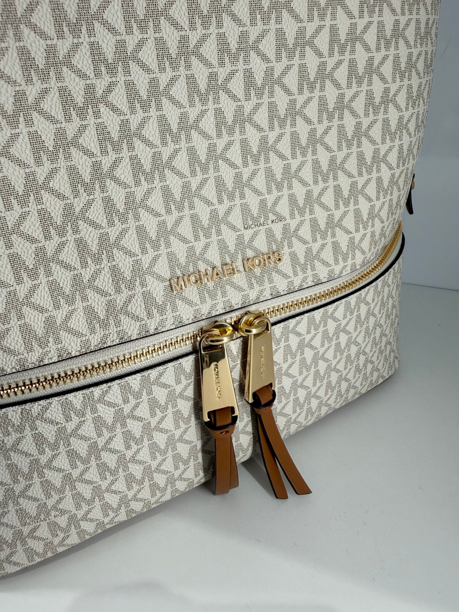 Sac à Dos Michael Kors Rhea Vanilla L – Image 5