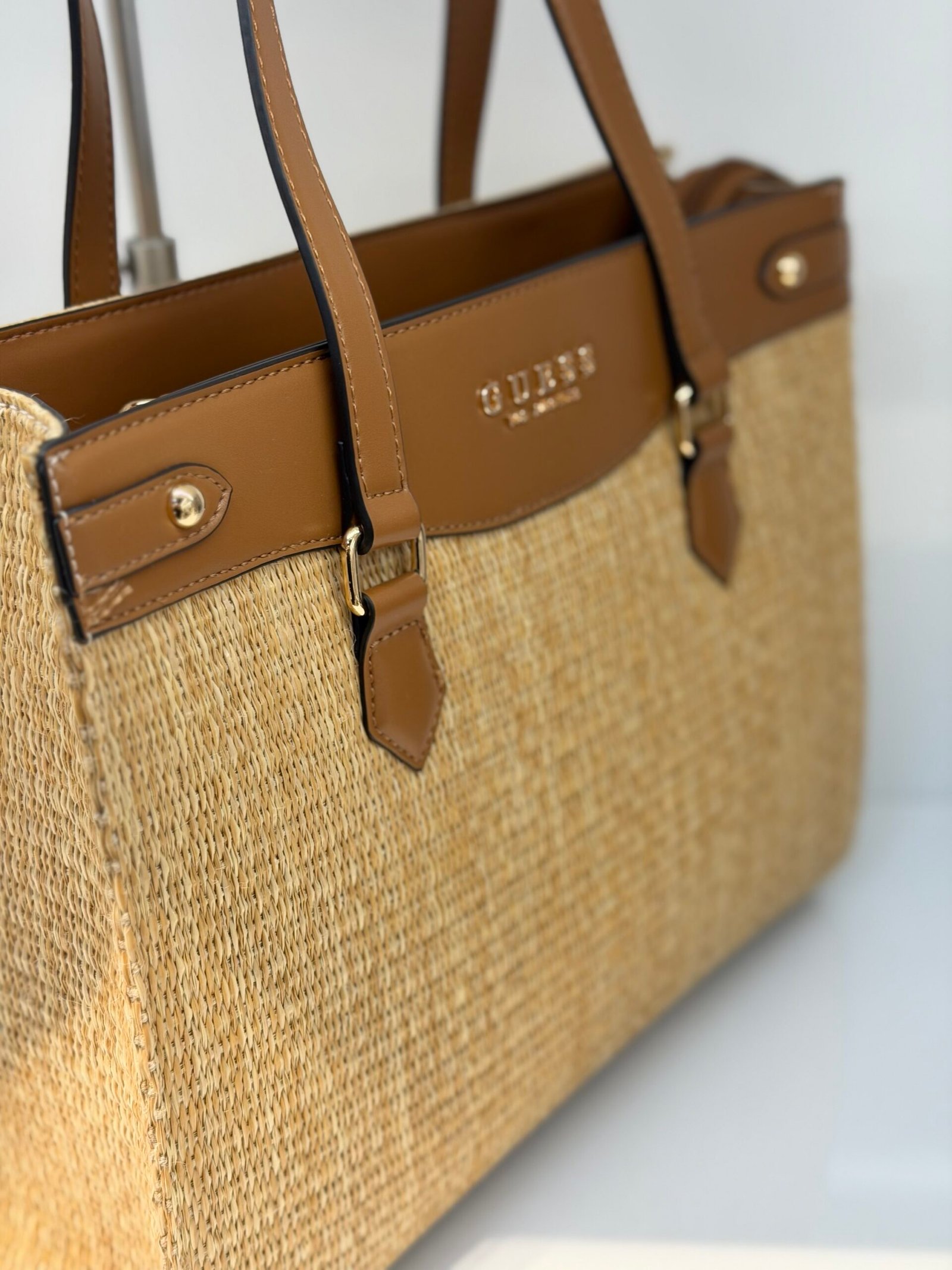 Sac À Cabas Guess Laurel Carryal XL – Image 3