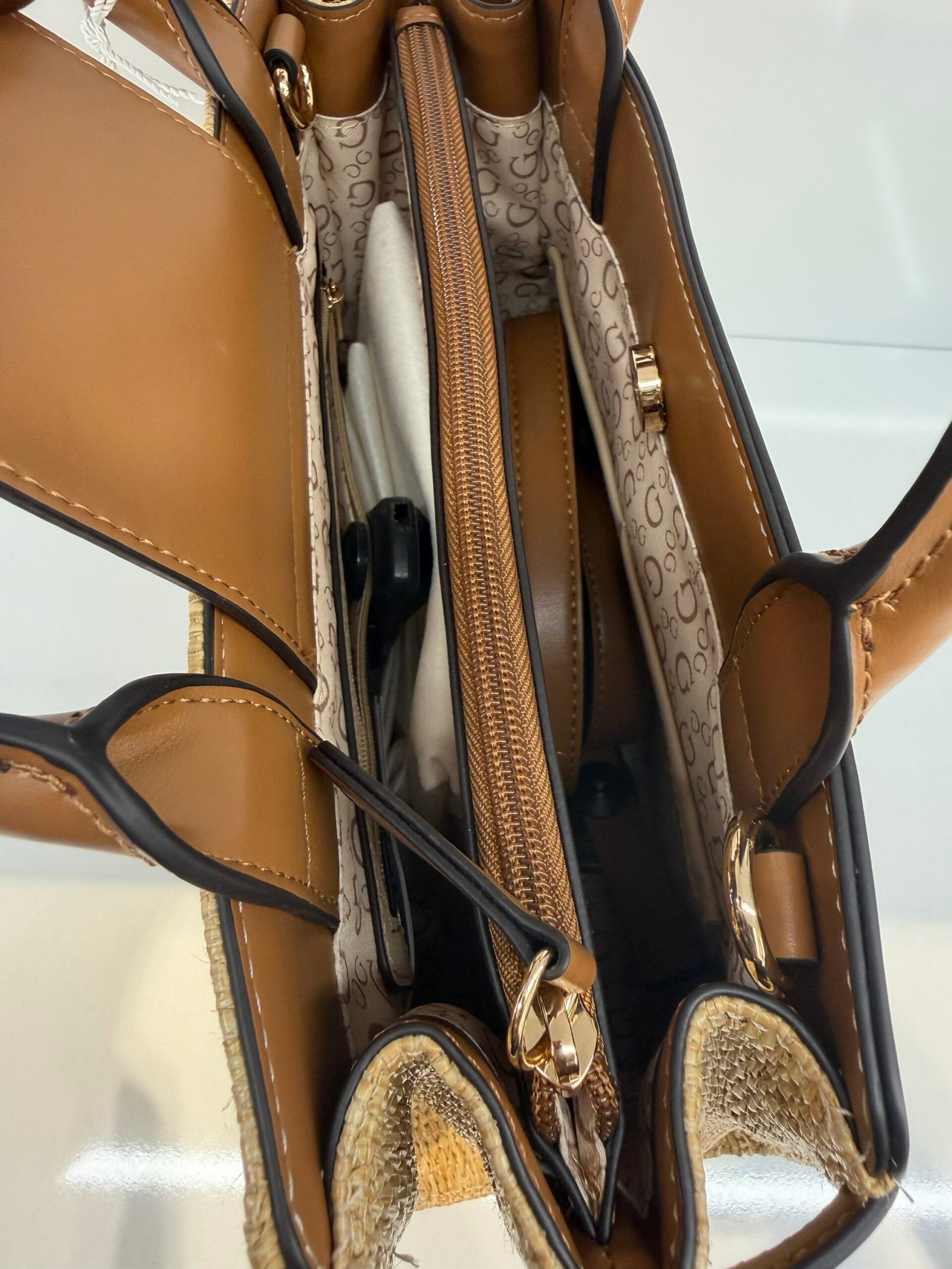 Sac À Bandoulière Guess Laurel Carryal L – Image 5