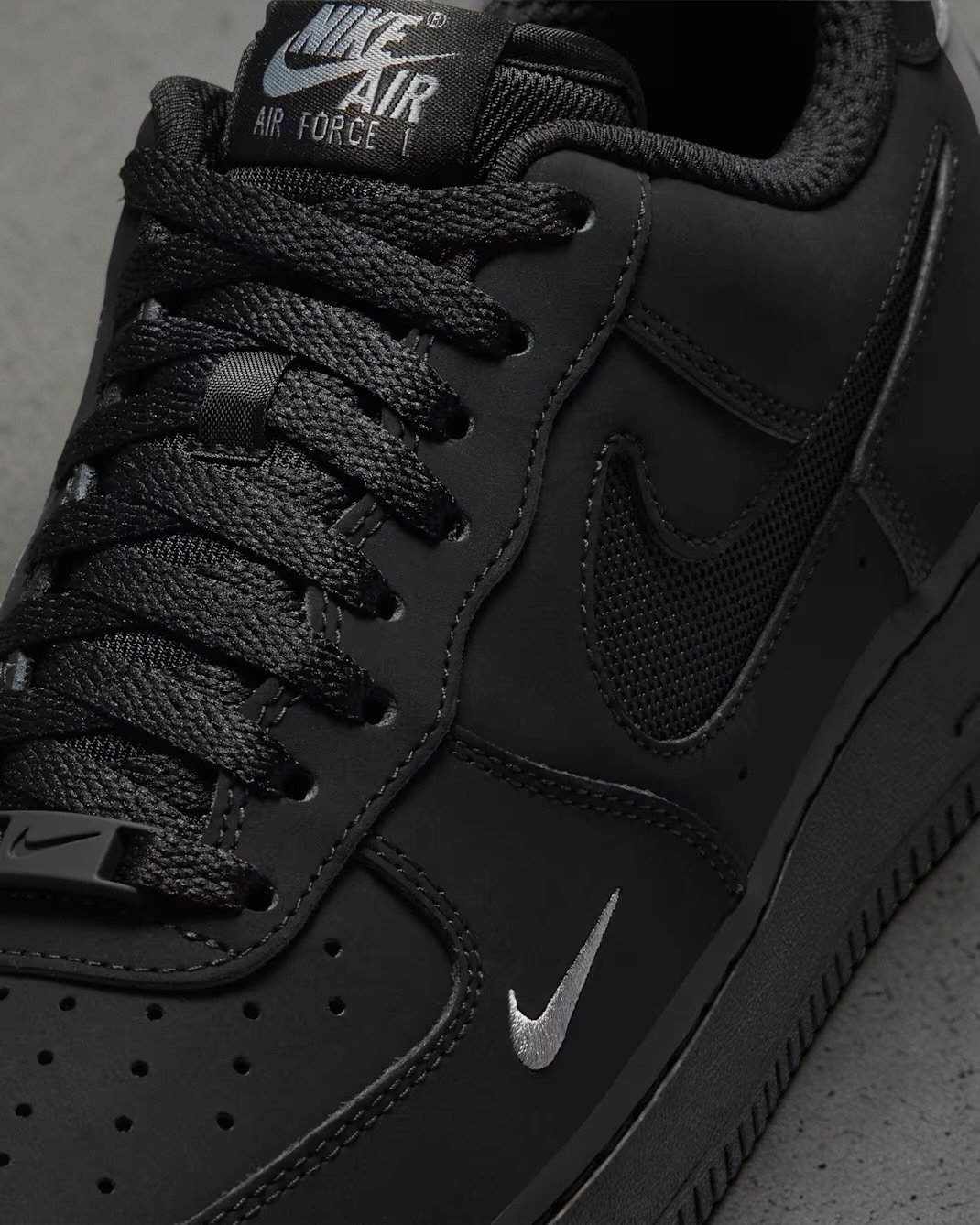 Air Force 1 '07 LV8 Black – Image 5