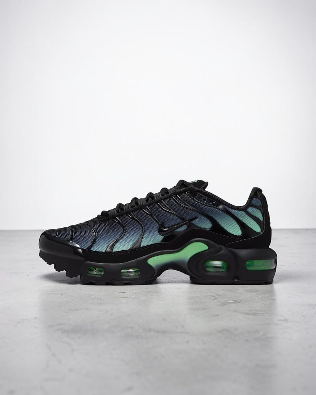 Air Max Plus SE Ado