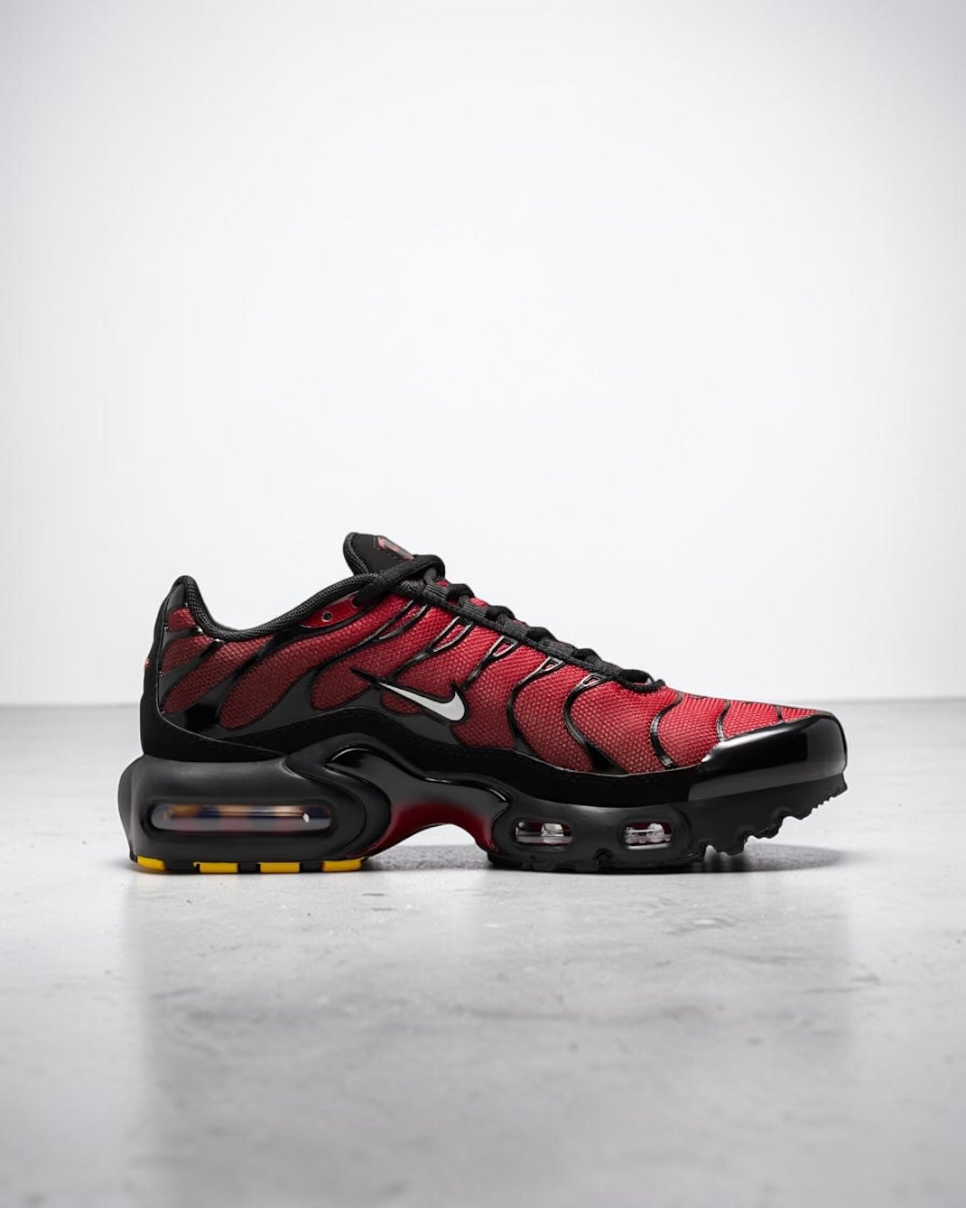 Air Max Plus SE Red Ado – Image 6