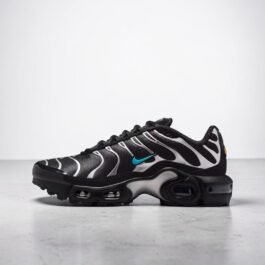 Air Max Plus SE Red Ado