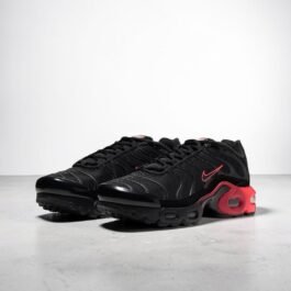Air Max Plus SE Red Ado