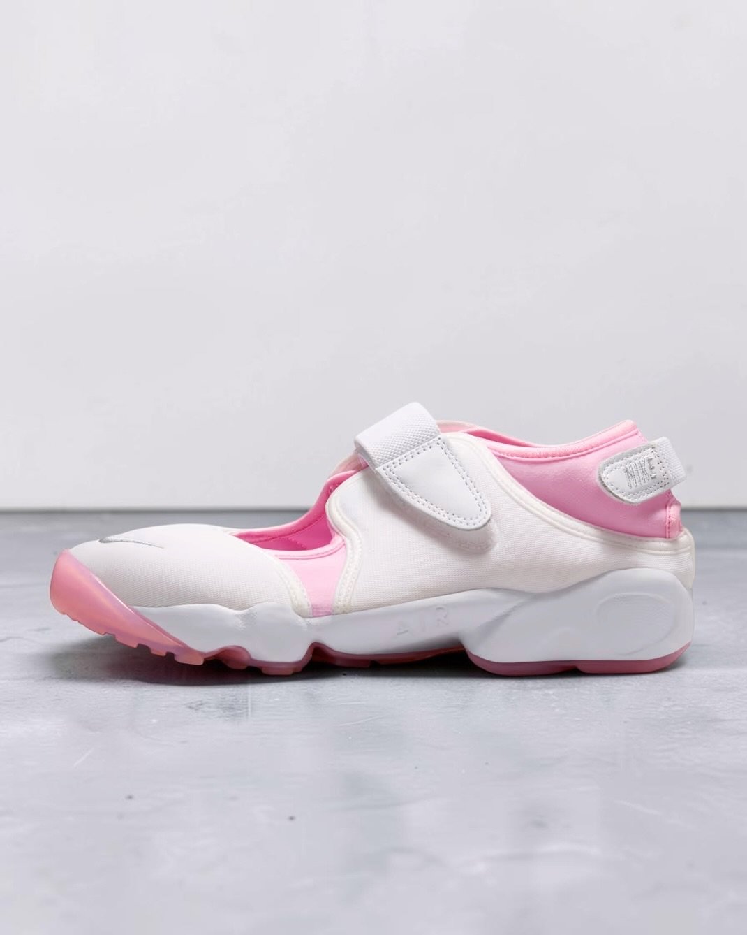 Air Rift Breathe WMNS