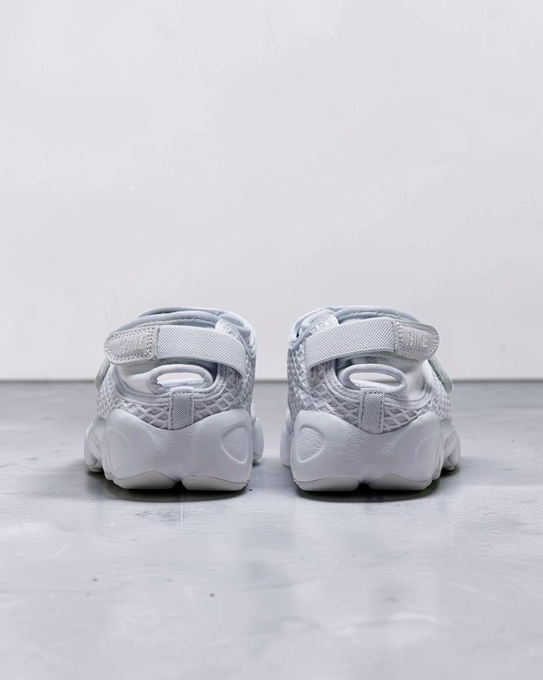 Air Rift Breathe WMNS – Image 3