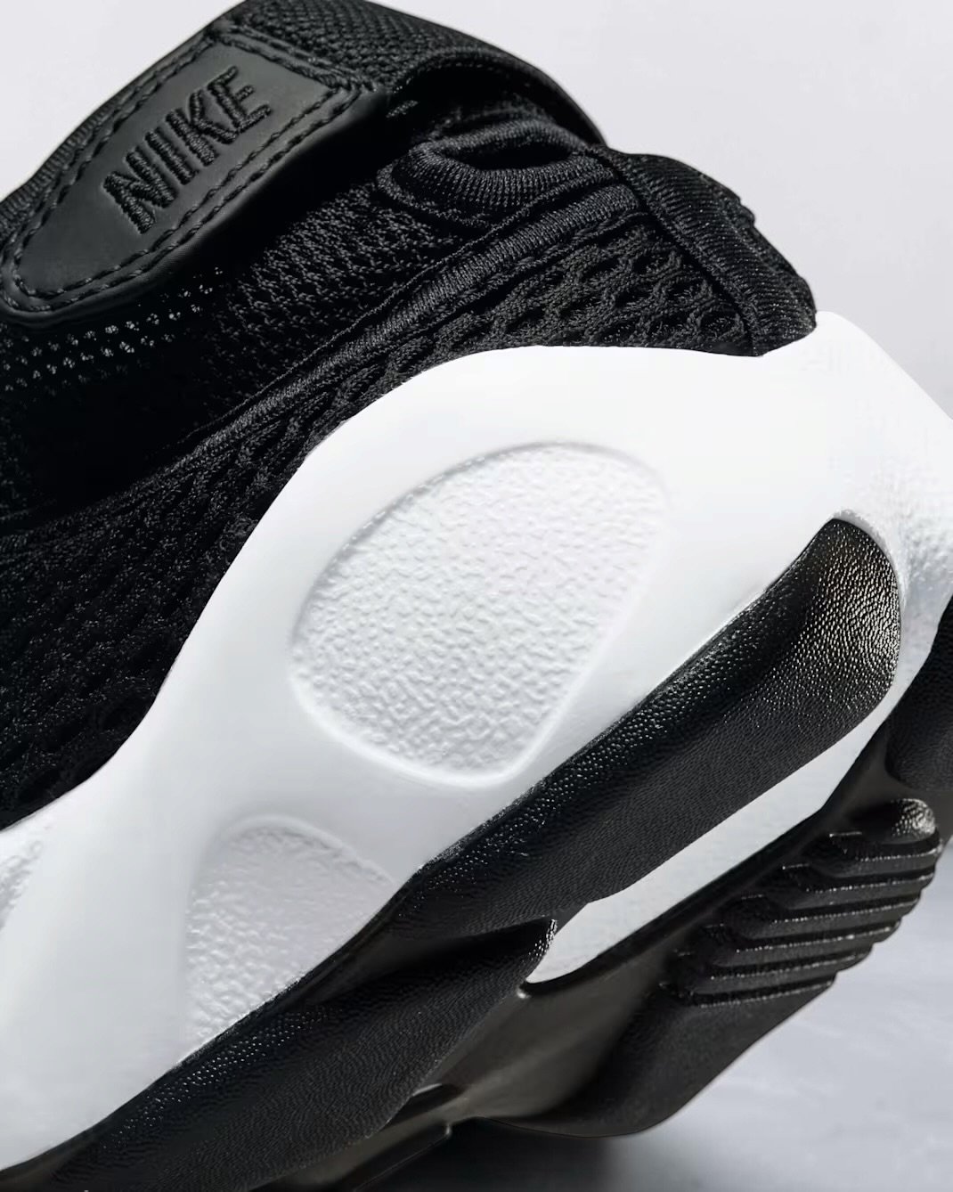 Air Rift Breathe WMNS – Image 8