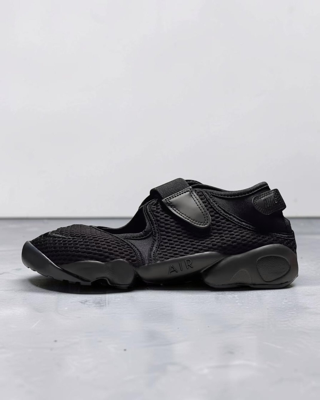 Air Rift Breathe WMNS