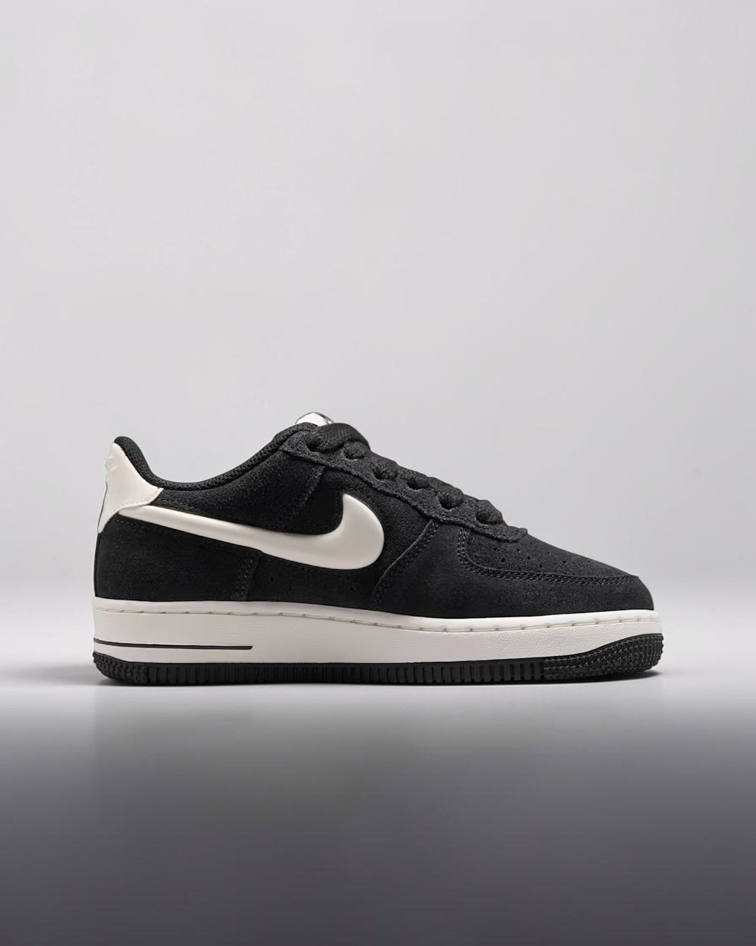 Air Force 1 Low Ado – Image 5