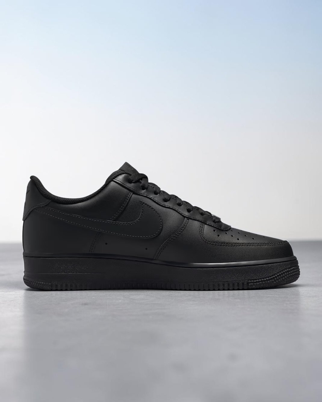 Air Force 1 Low Black Women – Image 2