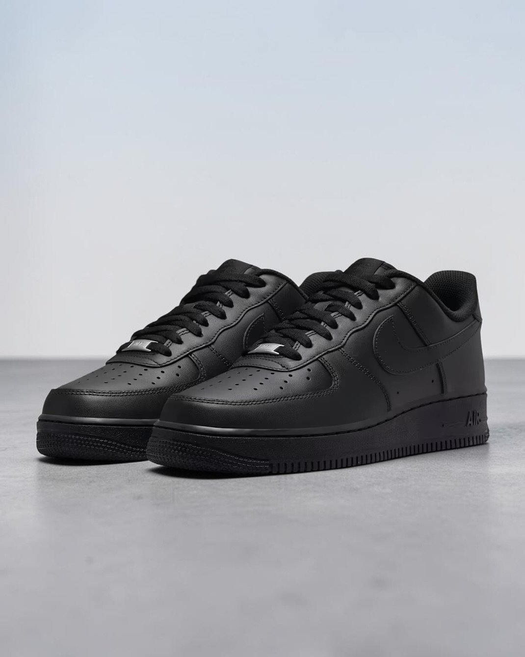 Air Force 1 Low Black Women – Image 4