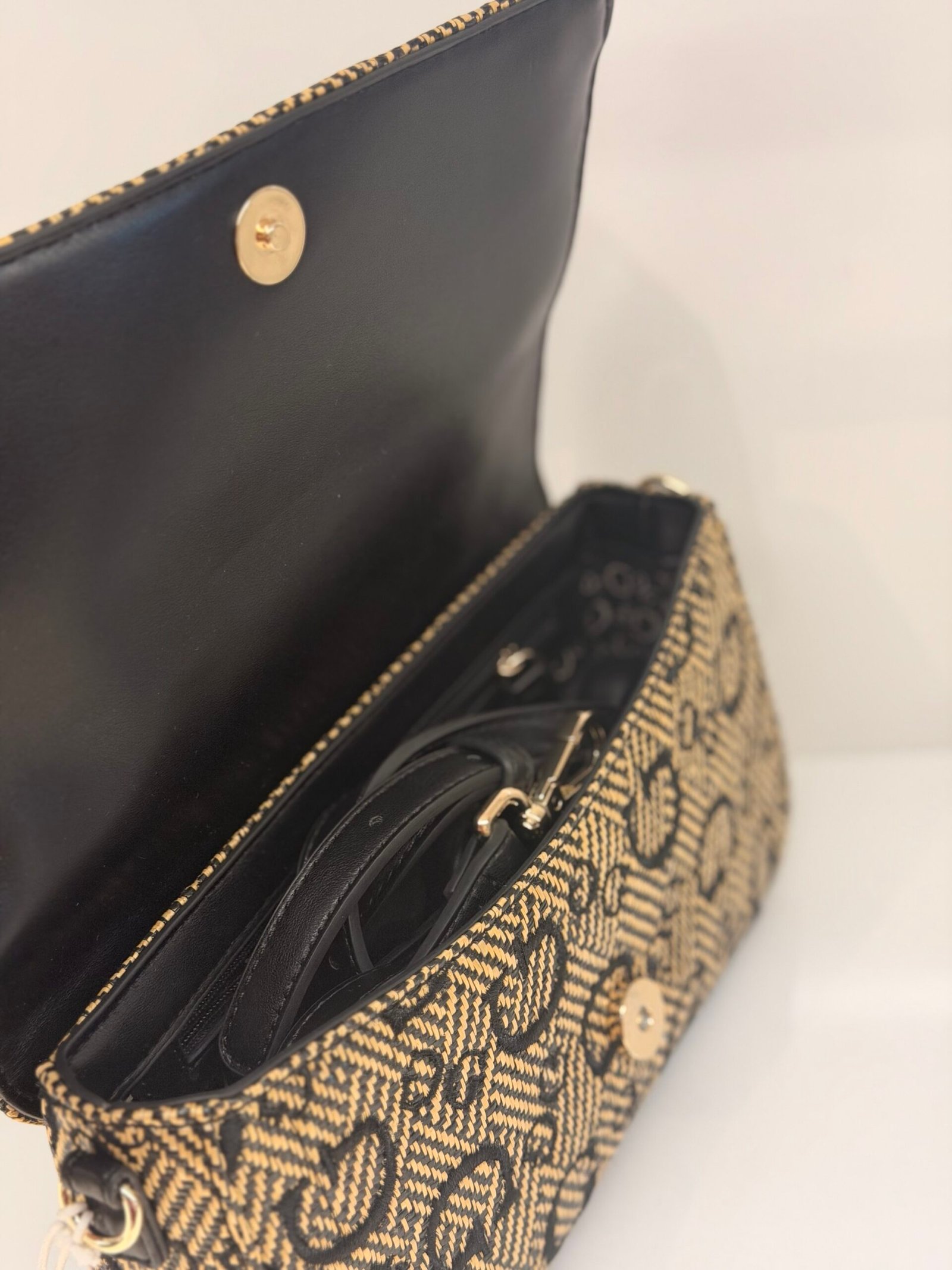 Sac À Bandoulière Guess Mini Veva – Image 5