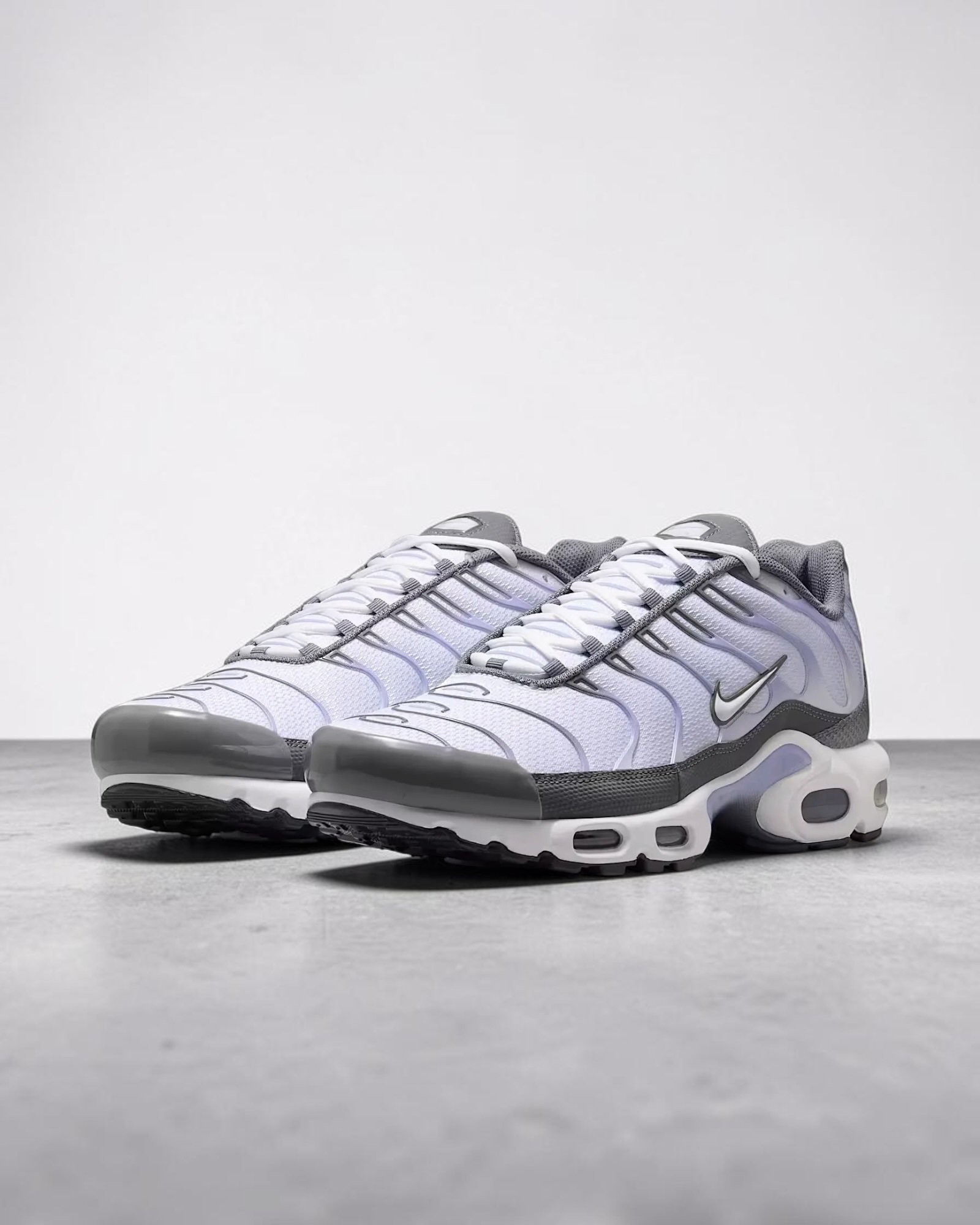 Air Max Plus Tuned Smoke Grey – Image 3