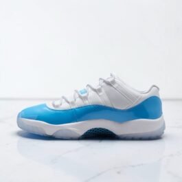 Air Jordan 11 Retro Low « University Blue »
