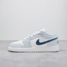 Air Jordan 1 Low Gs Squadron Blue