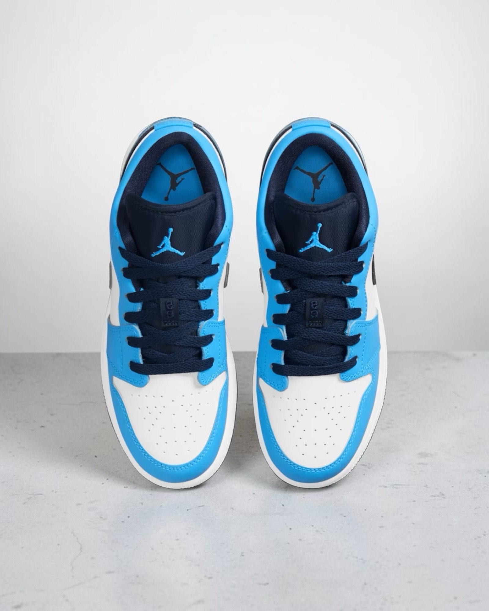 Air Jordan 1 Low Gs Unc – Image 6