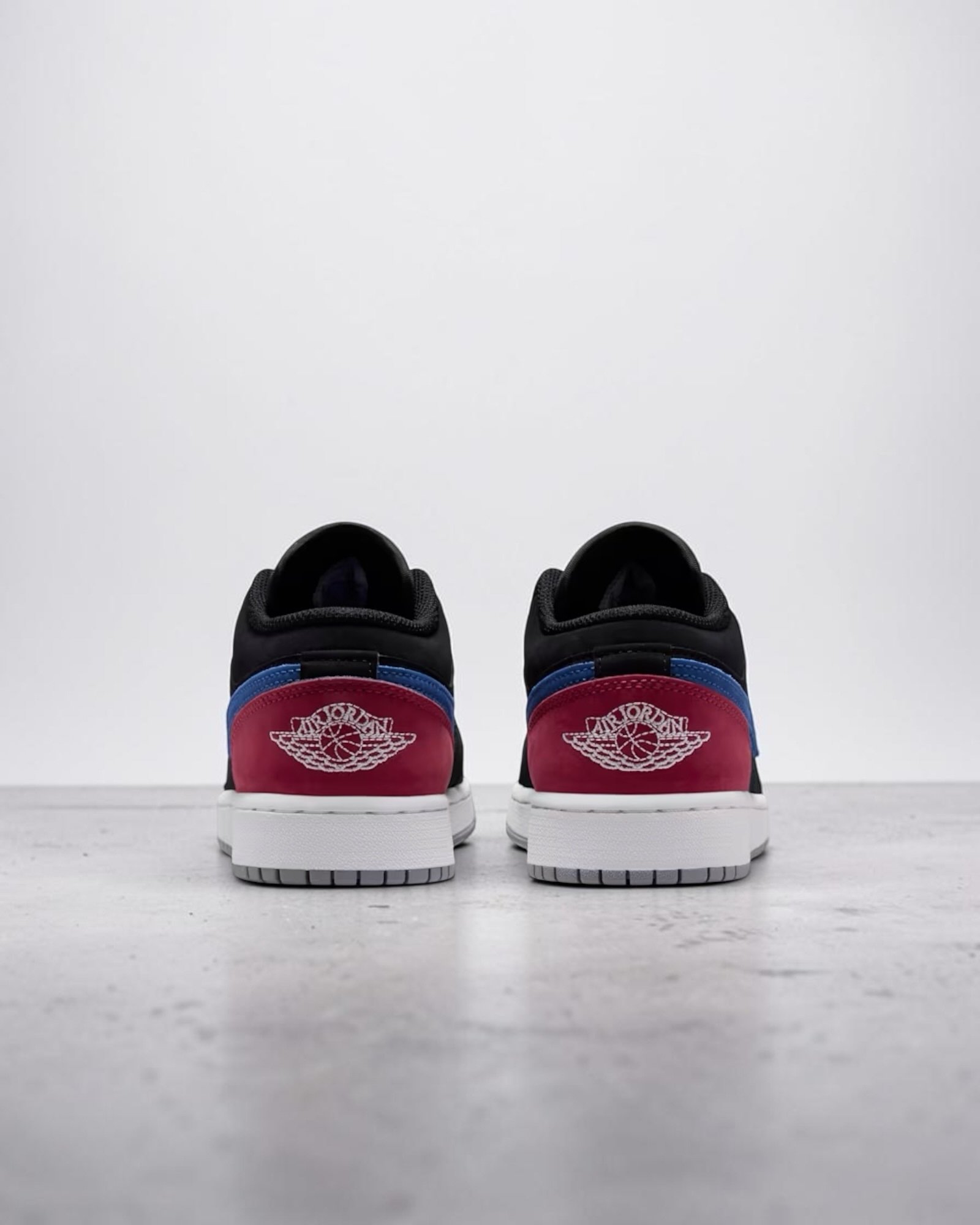 Air Jordan 1 Low Gs Varsity Red – Image 7