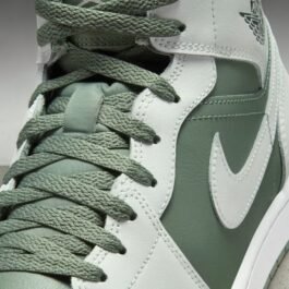 Air Jordan 1 Mid Lintage Green