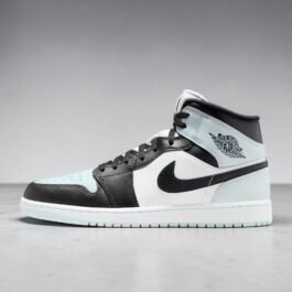Air Jordan 1 Mid Squadron blue