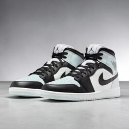 Air Jordan 1 Mid Squadron blue