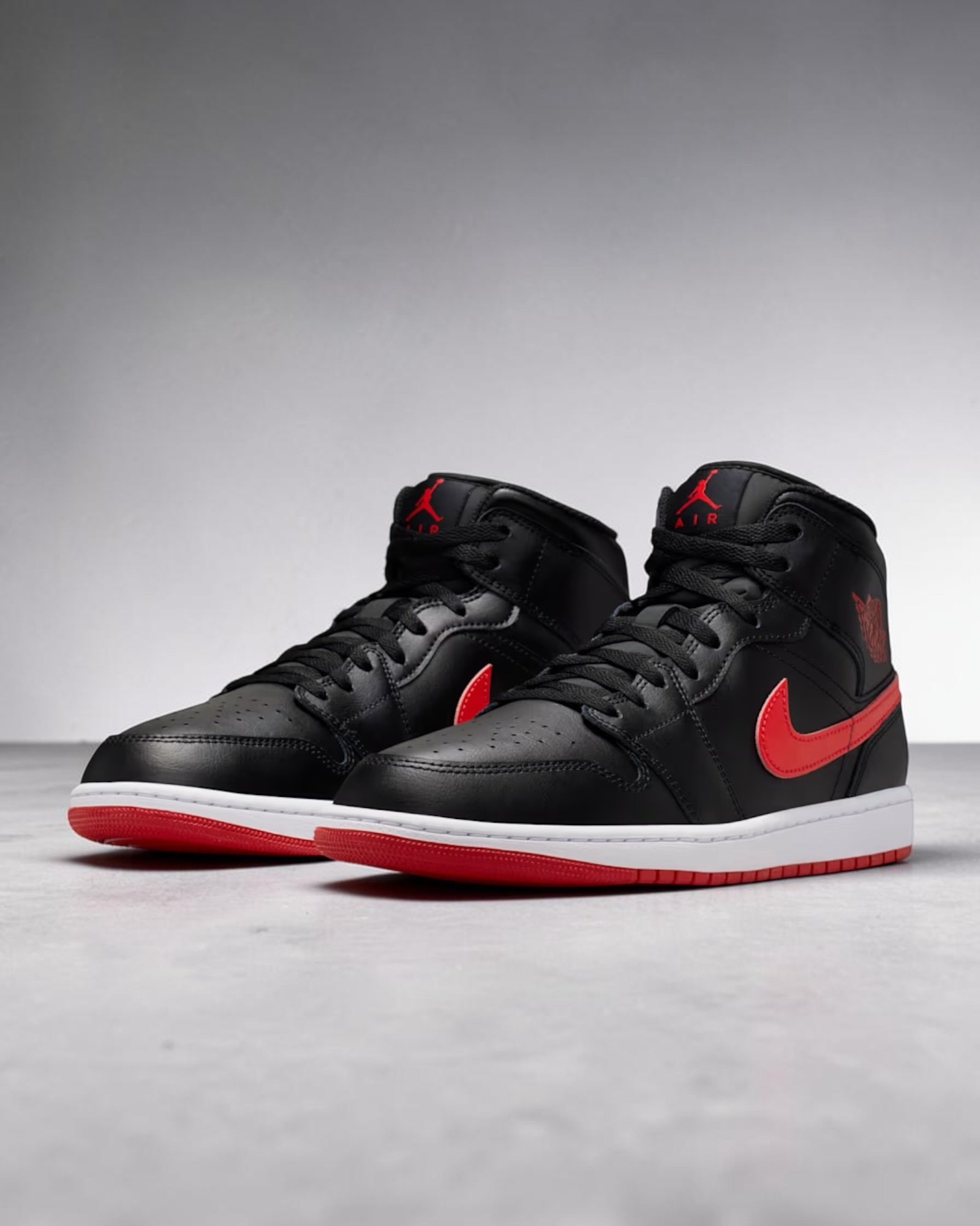 Air Jordan 1 Mid Black University Red – Image 2