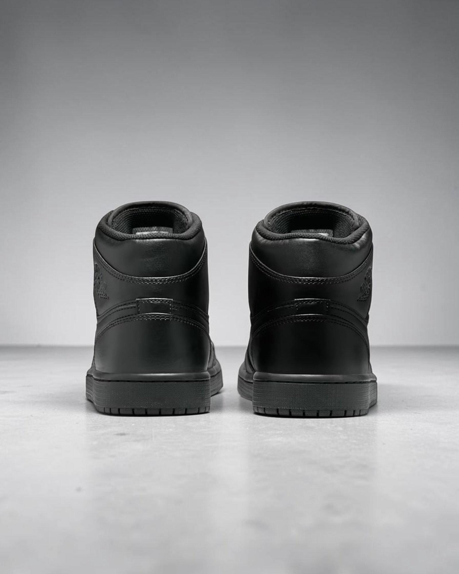 Air Jordan 1 Mid Full Black – Image 4