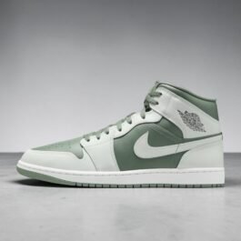 Air Jordan 1 Mid Lintage Green
