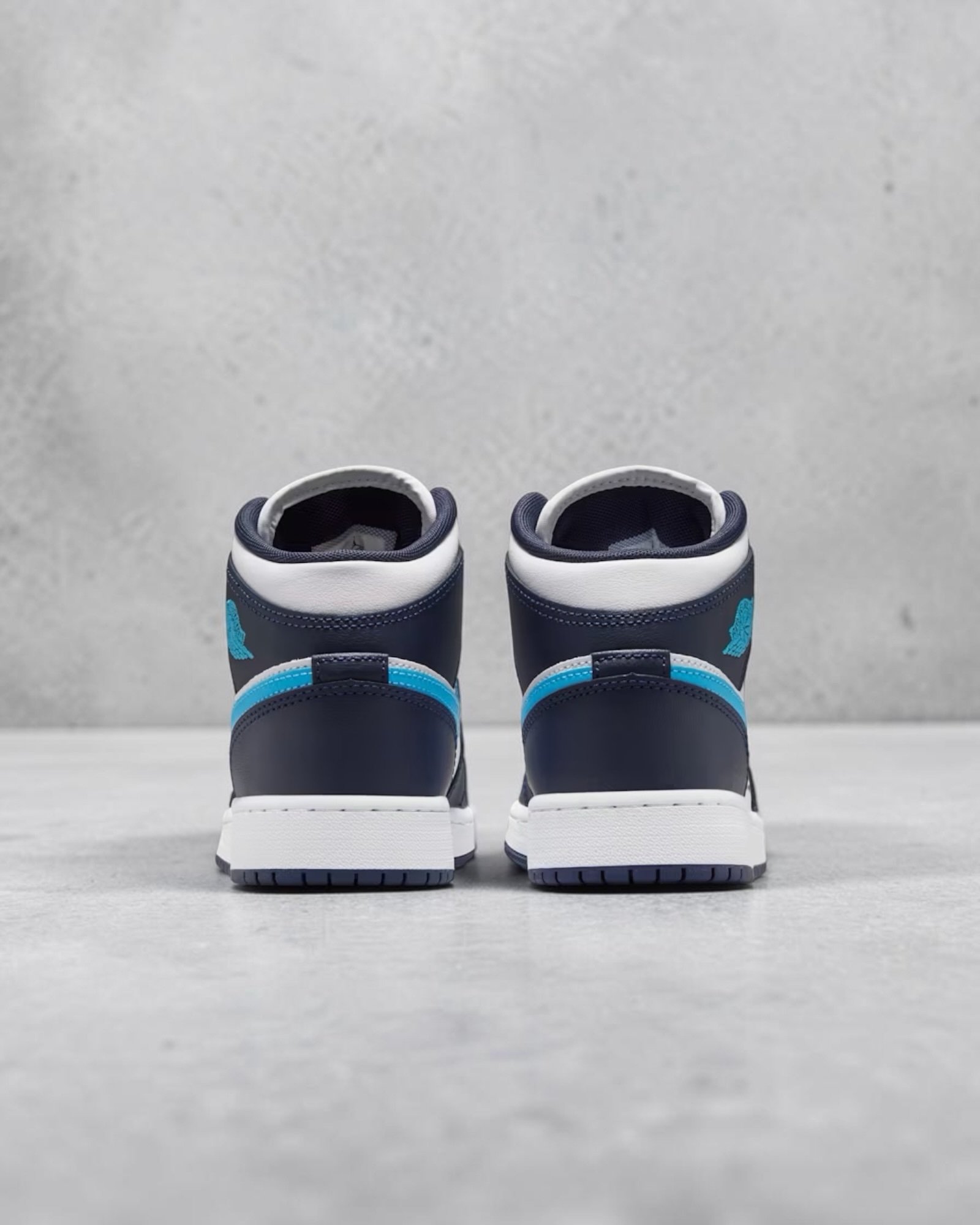 Air Jordan 1 Mid Gs Powder Blue – Image 7