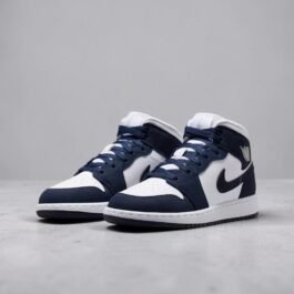 Air Jordan 1 Mid Gs Obsidian Bleu Navy