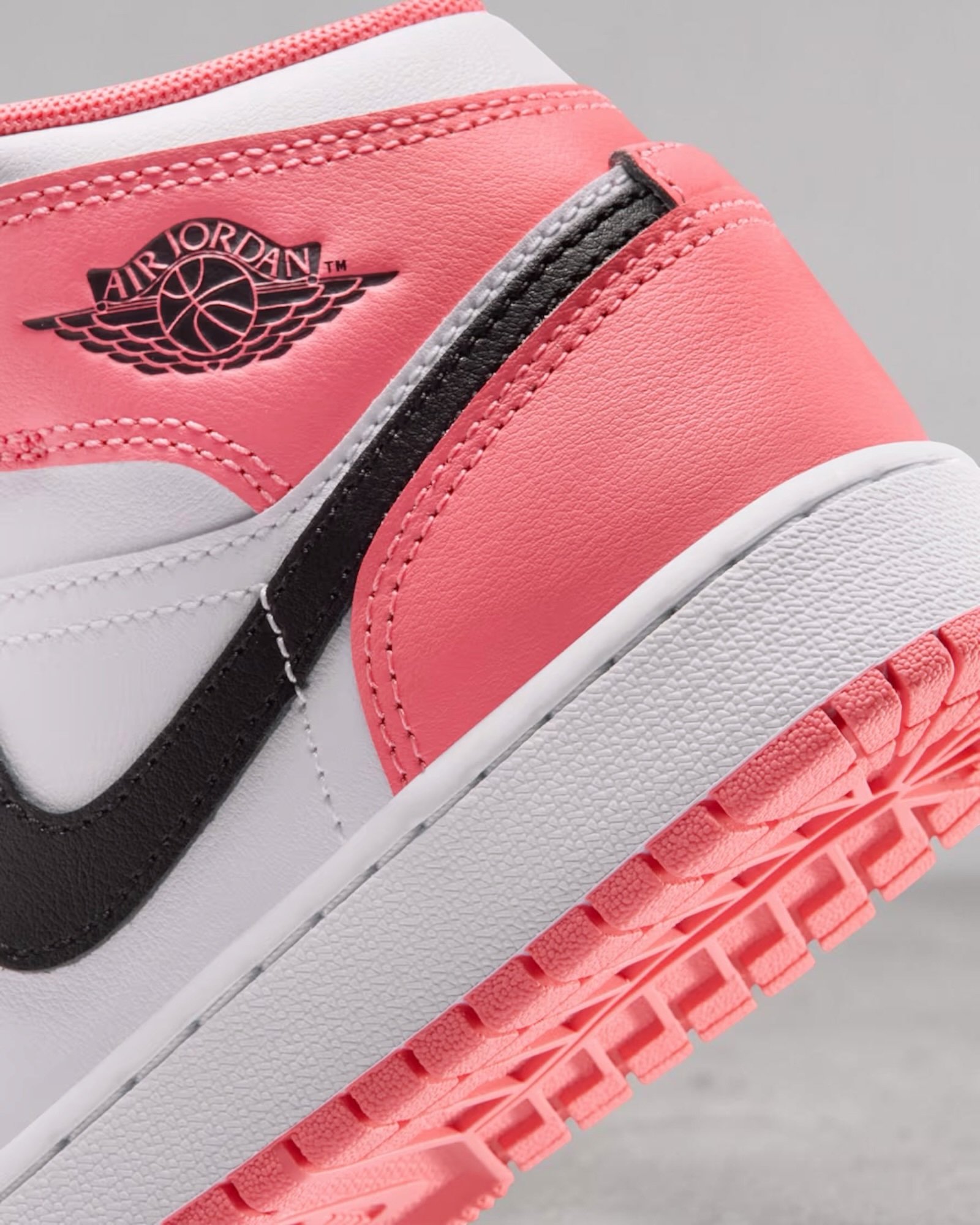 Air Jordan 1 Mid GS Pink Gaze – Image 4