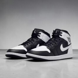 Air Jordan  1 Mid SE Oreo