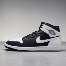 Air Jordan  1 Mid SE Oreo
