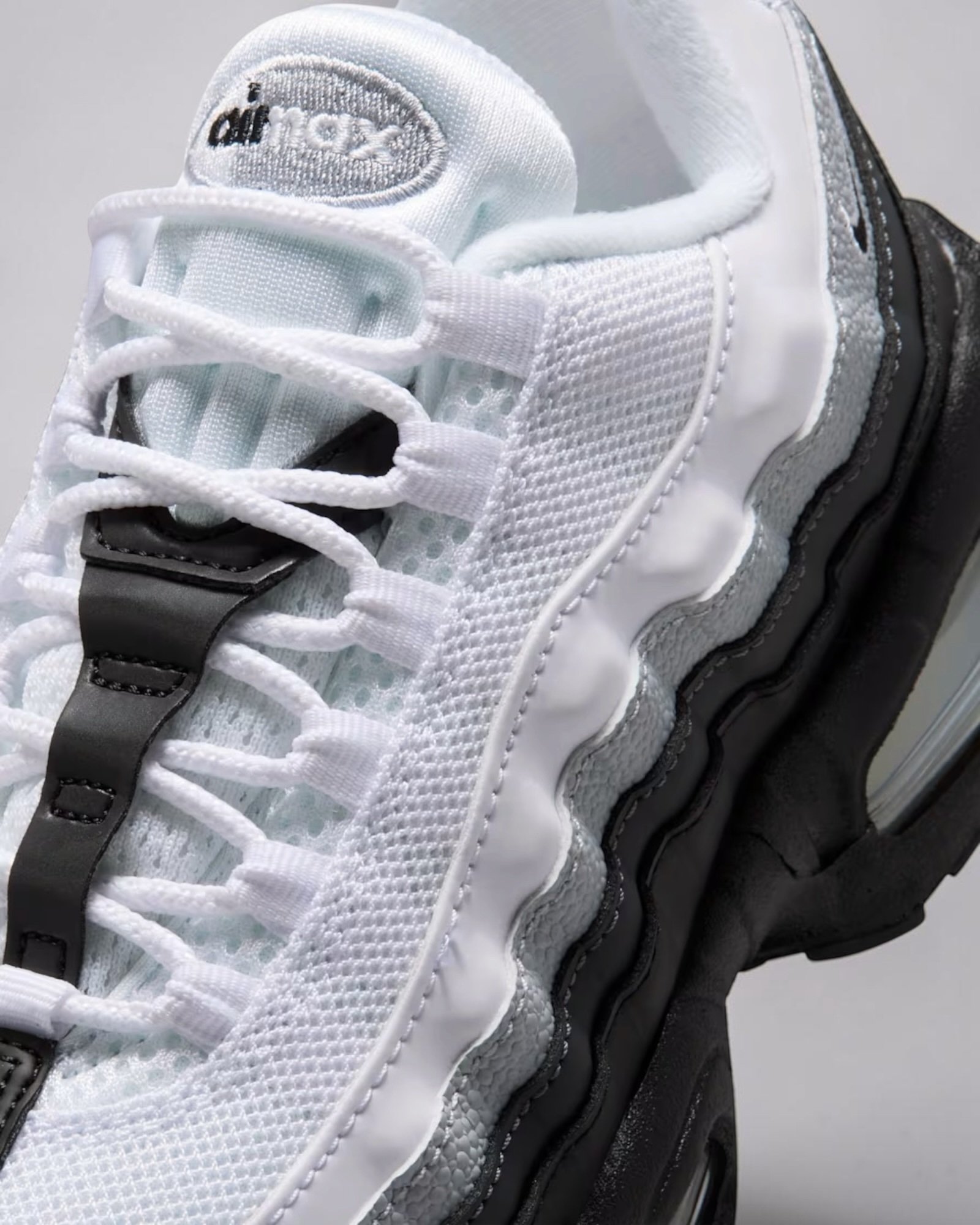 Air Max 95 SE Big Bubble Wolf Grey Ado – Image 4