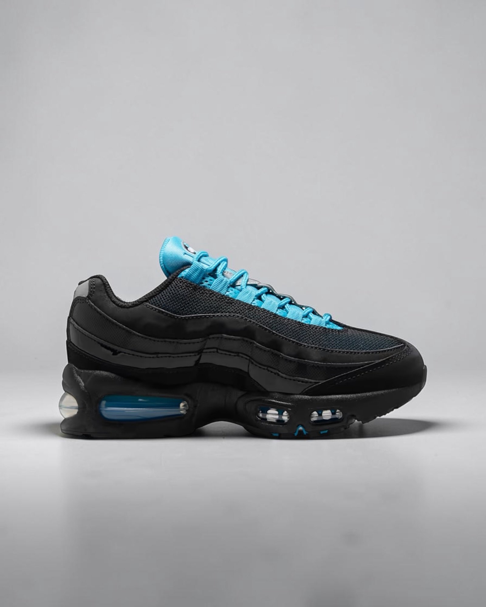 Air Max 95 SE Black Gamma Blue Ado – Image 3