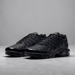 Air Max Plus Tuned Black