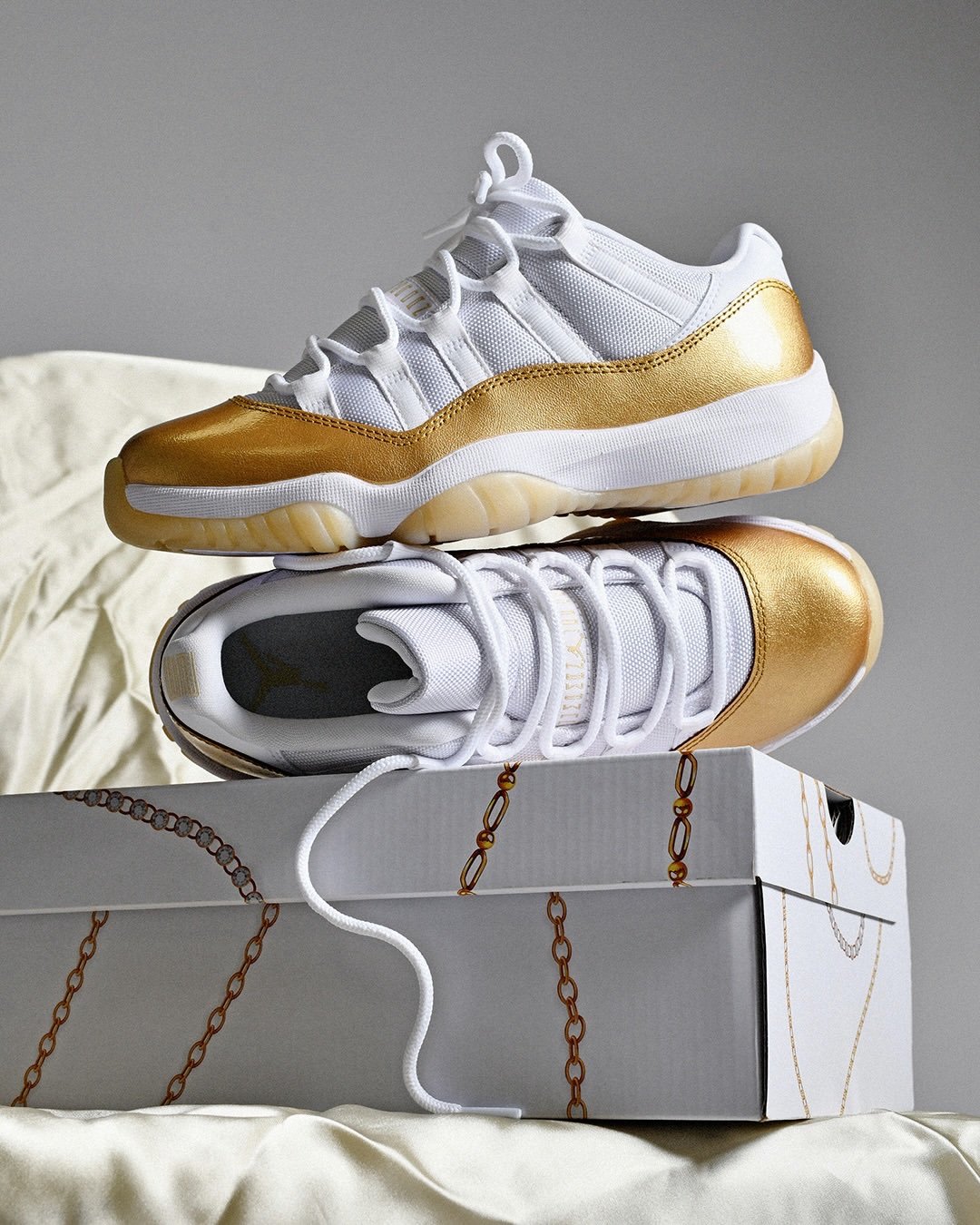 Air Jordan 11 Retro Low Mother's GOLD – Image 6