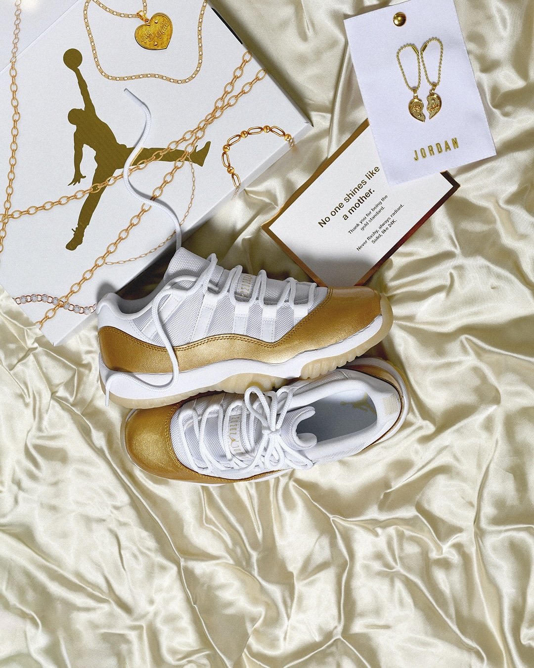 Air Jordan 11 Retro Low Mother's GOLD – Image 4